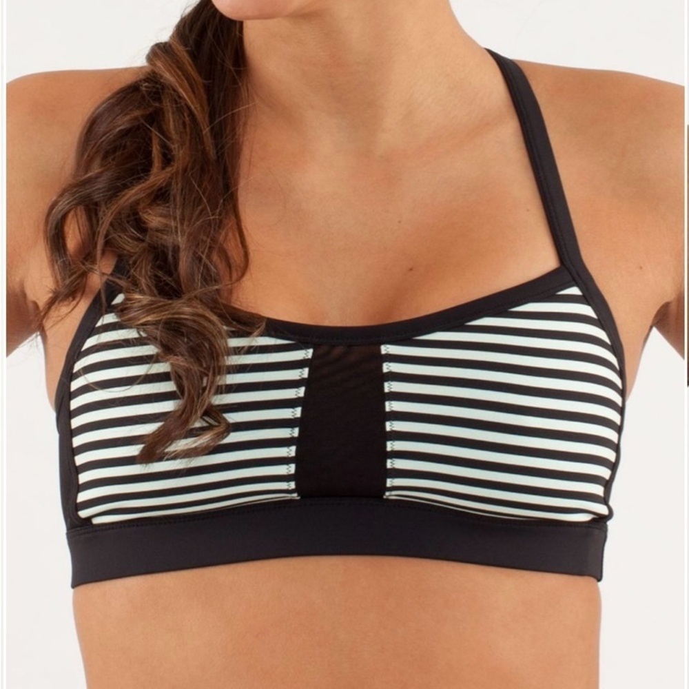 Lululemon Pump It Up bra
Mint Moment size 6